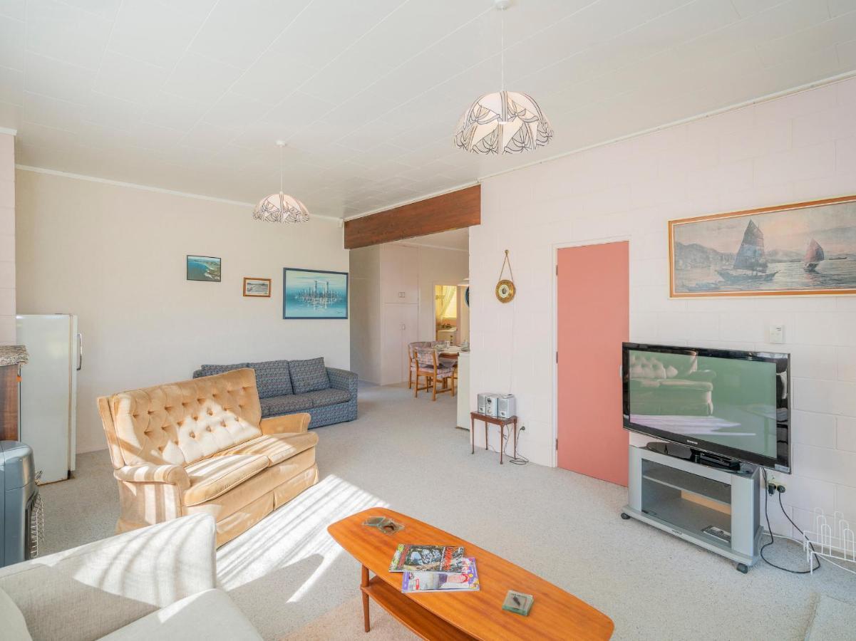 Cosy At Cooks - Cooks Beach Downstairs Unit Exteriér fotografie