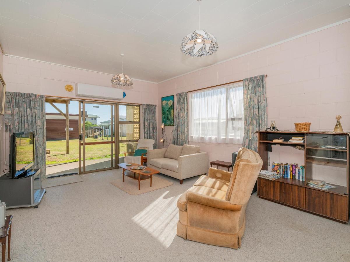 Cosy At Cooks - Cooks Beach Downstairs Unit Exteriér fotografie